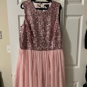 CITY CHIC
Shine Bright Dress - ice pink